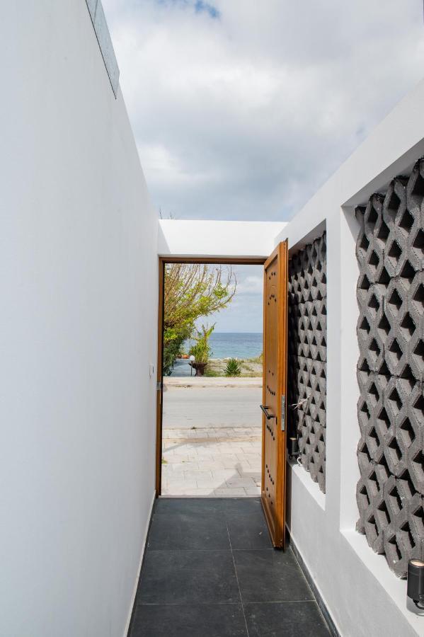 Sunwaves Beach Studio I Ialisos Exterior foto