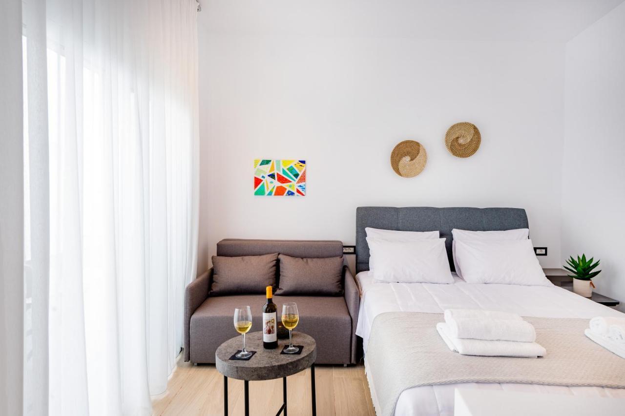 Sunwaves Beach Studio I Ialisos Exterior foto